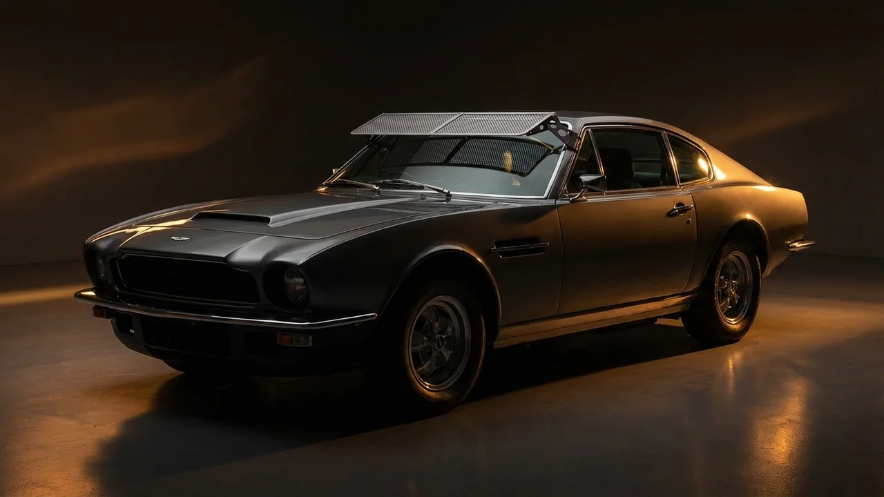 Aston Martin DBS Car Windscreen Sunvisor - 1