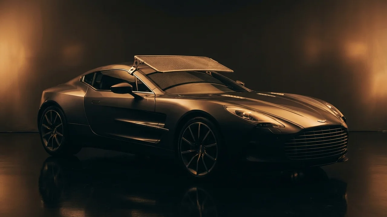 Aston Martin One-77 Car Windscreen Sunvisor - 77