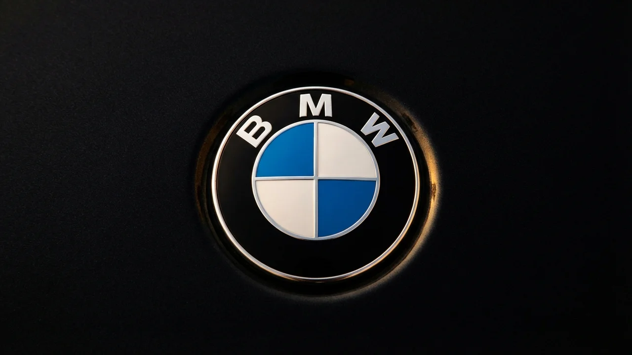 Best BMW Car Windscreen Sunvisor - 1