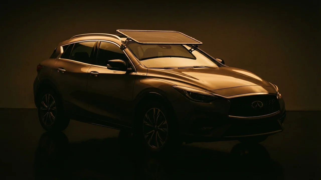 INFINITI QX30 Car Windscreen Sunvisor - 1